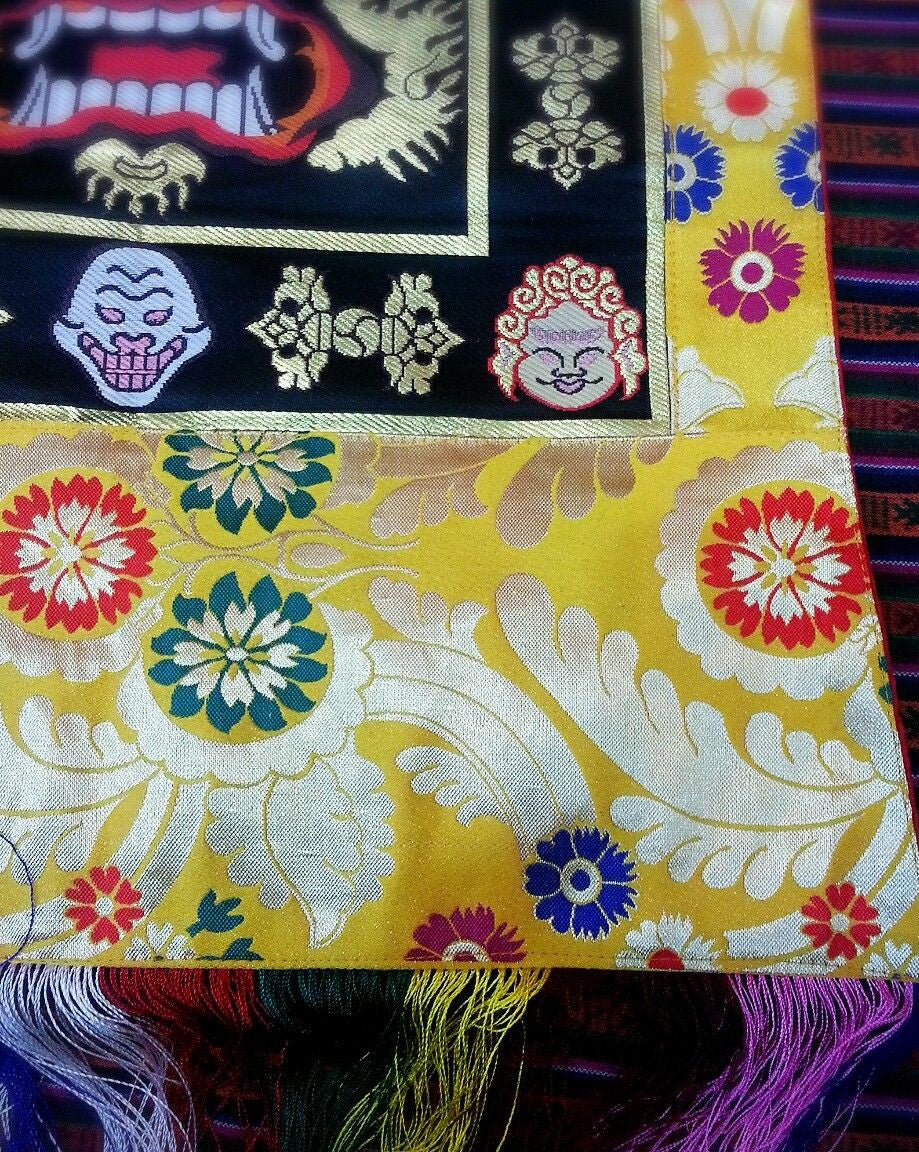 Tenture murale en brocart de soie à motif bouddhique tibétain/thangka