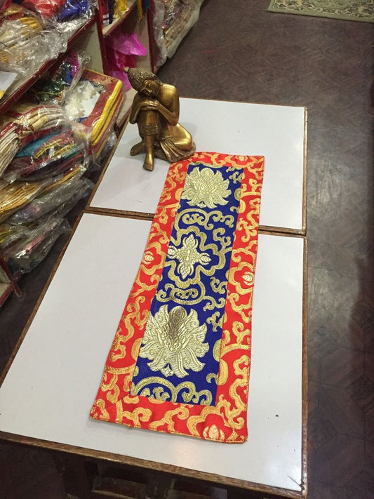 Tapis de table tibétain en brocart de soie à motif de lotus bleu