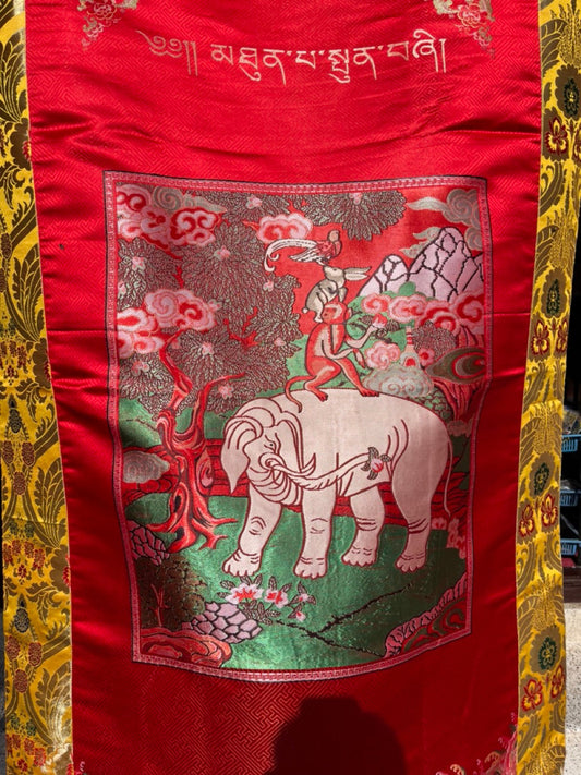 Tibetisch-buddhistischer Seidenbrokat „Vier harmonische Freunde“ / Türbehang mit Tieren / Türvorhang / Türabdeckung