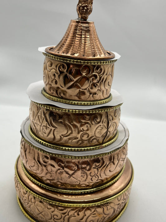 Ensemble de mandalas bouddhistes tibétains en cuivre faits à la main