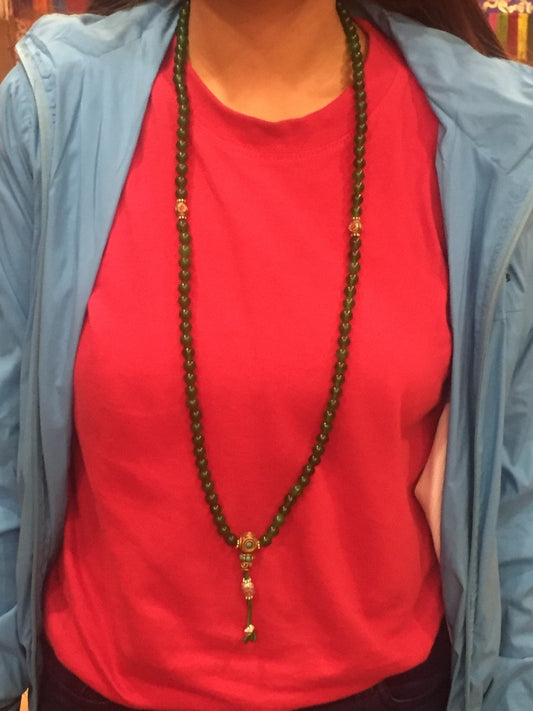 Mala / perles de prière bouddhistes tibétaines en pierre de jade