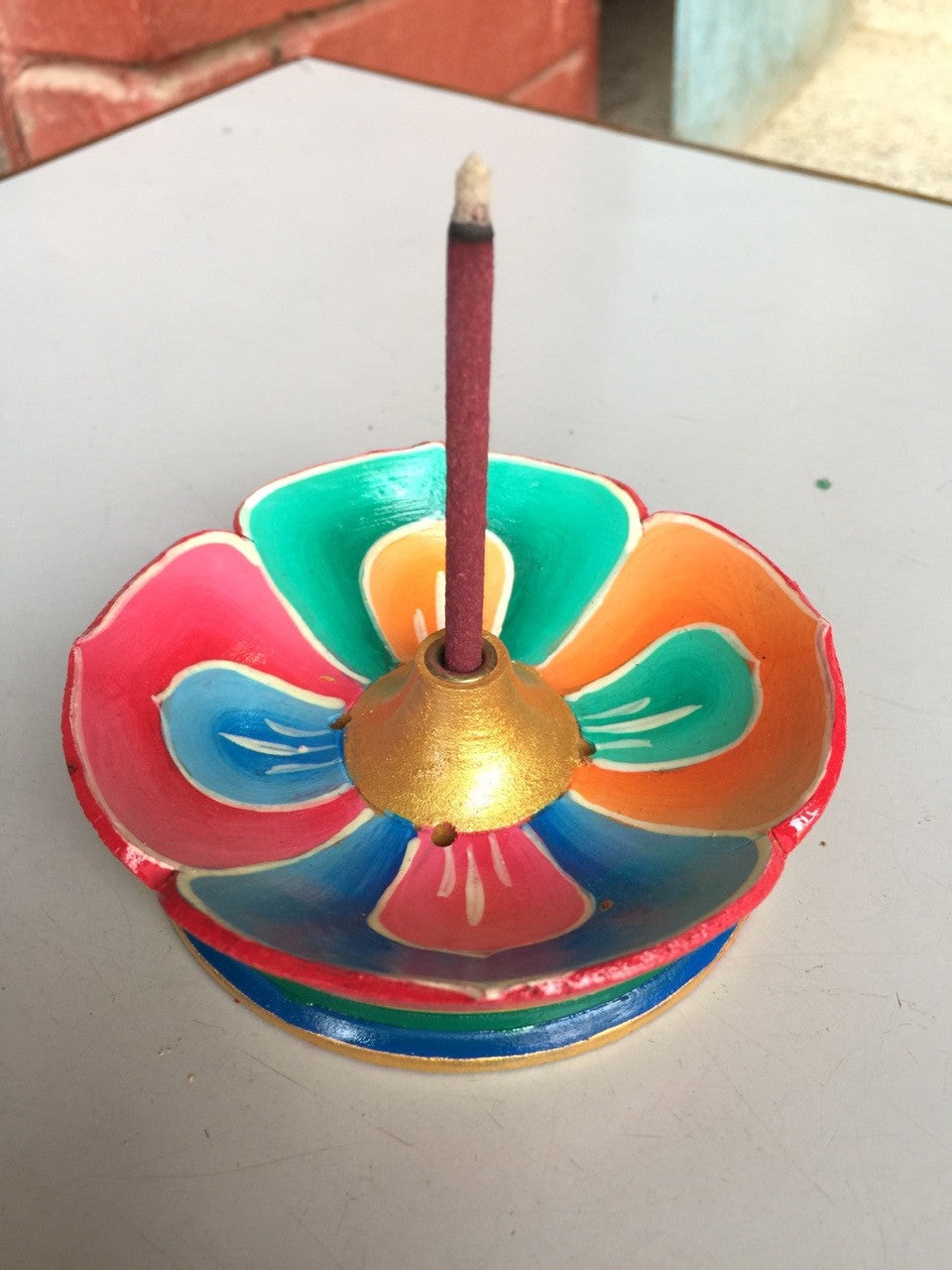 Brûle-encens/porte-encens tibétain en bois de taille moyenne fait à la main en forme de lotus