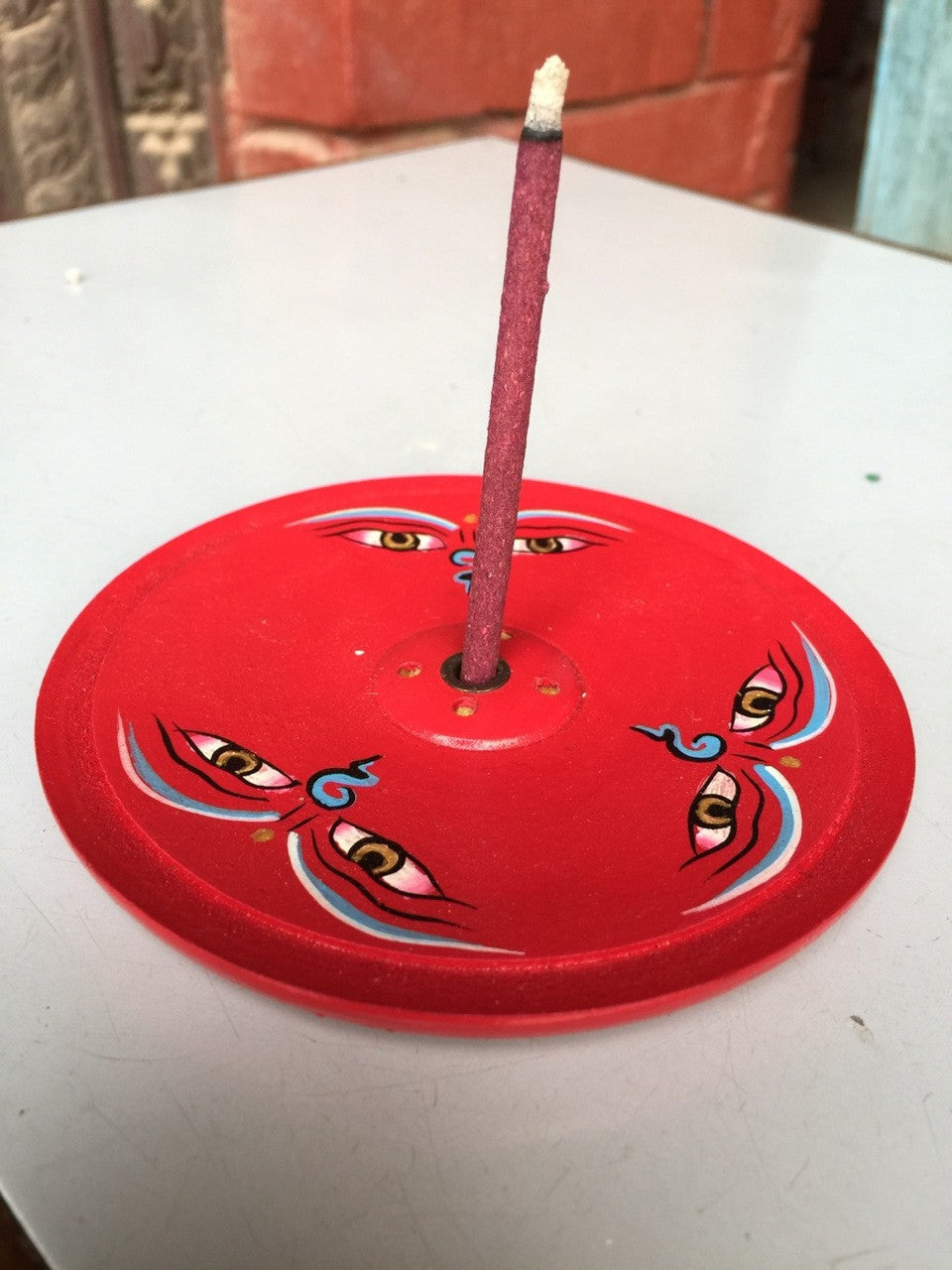 Brûle-encens/support en bois tibétain fait main avec des yeux de Bouddha