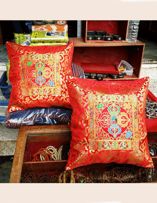 Housse de coussin / taies d'oreiller en brocart de soie rouge bouddhiste tibétain Double Dorje