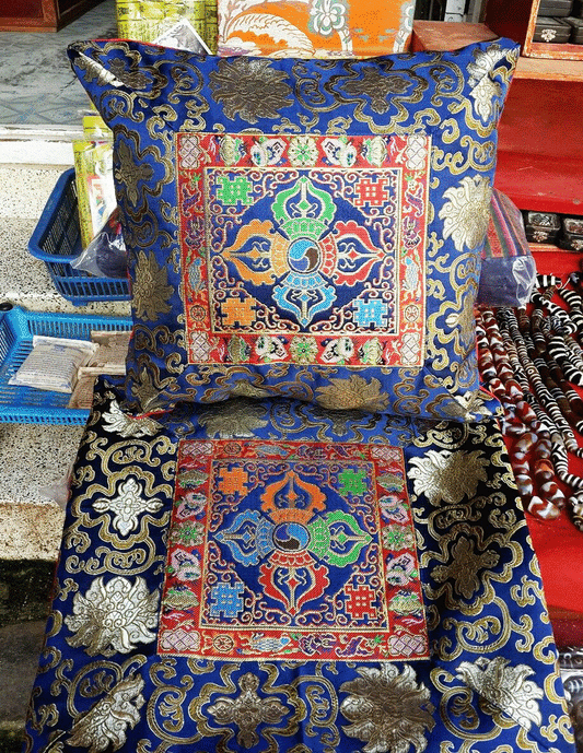 Housse de coussin en brocart de soie bouddhiste tibétain bleu Double Dorje / Taies d'oreiller Cross Vajra
