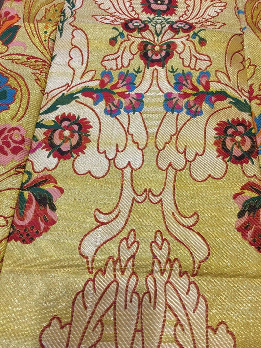 Chemin de table de sanctuaire / nappe d'autel / nappe de table en brocart de soie tibétain de haute qualité avec motif de fleurs de genta