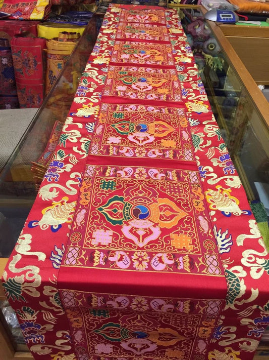Chemin de table/nappe de table de sanctuaire en brocart de soie double Dorje rouge tibétain