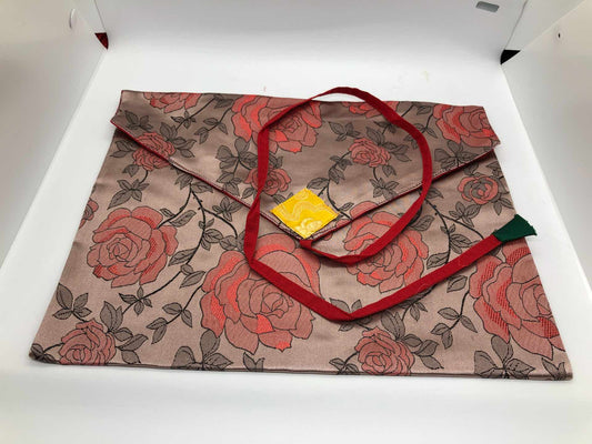 Couverture de livre/couverture d'ordinateur portable/taille A/4 en brocart de soie à motif de fleurs bouddhistes tibétaines