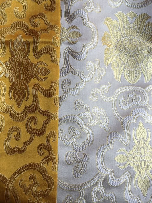 Chemin de table / couverture de sanctuaire / nappe d'autel en brocart de soie tibétain de haute qualité