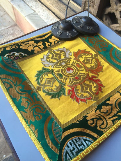 Tibetischer Buddhismus Doppel Dorji Tischset / Tischdecke
