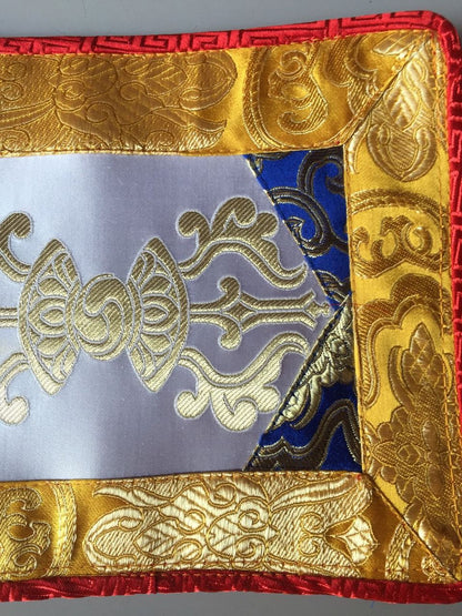 Tibetisches weißes Dorji Tischset / Schrein / Tischdecke / Altartuch