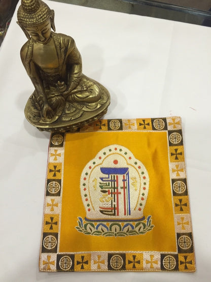 Napperon / nappe de table / nappe d'autel en brocart de soie bouddhiste tibétain jaune Kalachakra