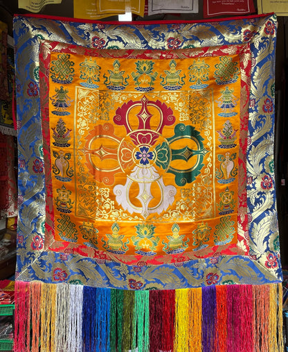 Tibetisch-buddhistischer hochwertiger gelber Seidenbrokat-Thronbezug für Lama-Mönche / 4er-Set