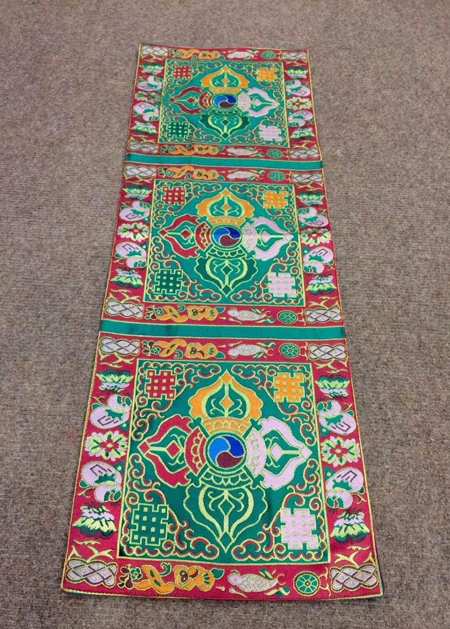 Chemin de table / nappe / set de table en brocart de soie tibétaine vert double dorji