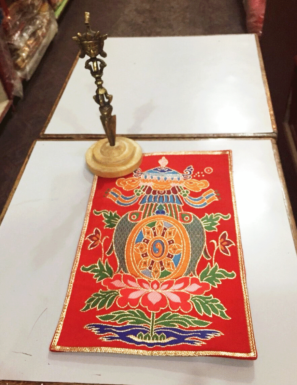 Tibetan Buddhist Auspicious Symbol silk brocade table mat / altar cloth / placemats / shrine Cover